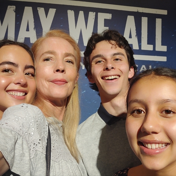 Meet your Posher, Dawn - Picture 4 of 4